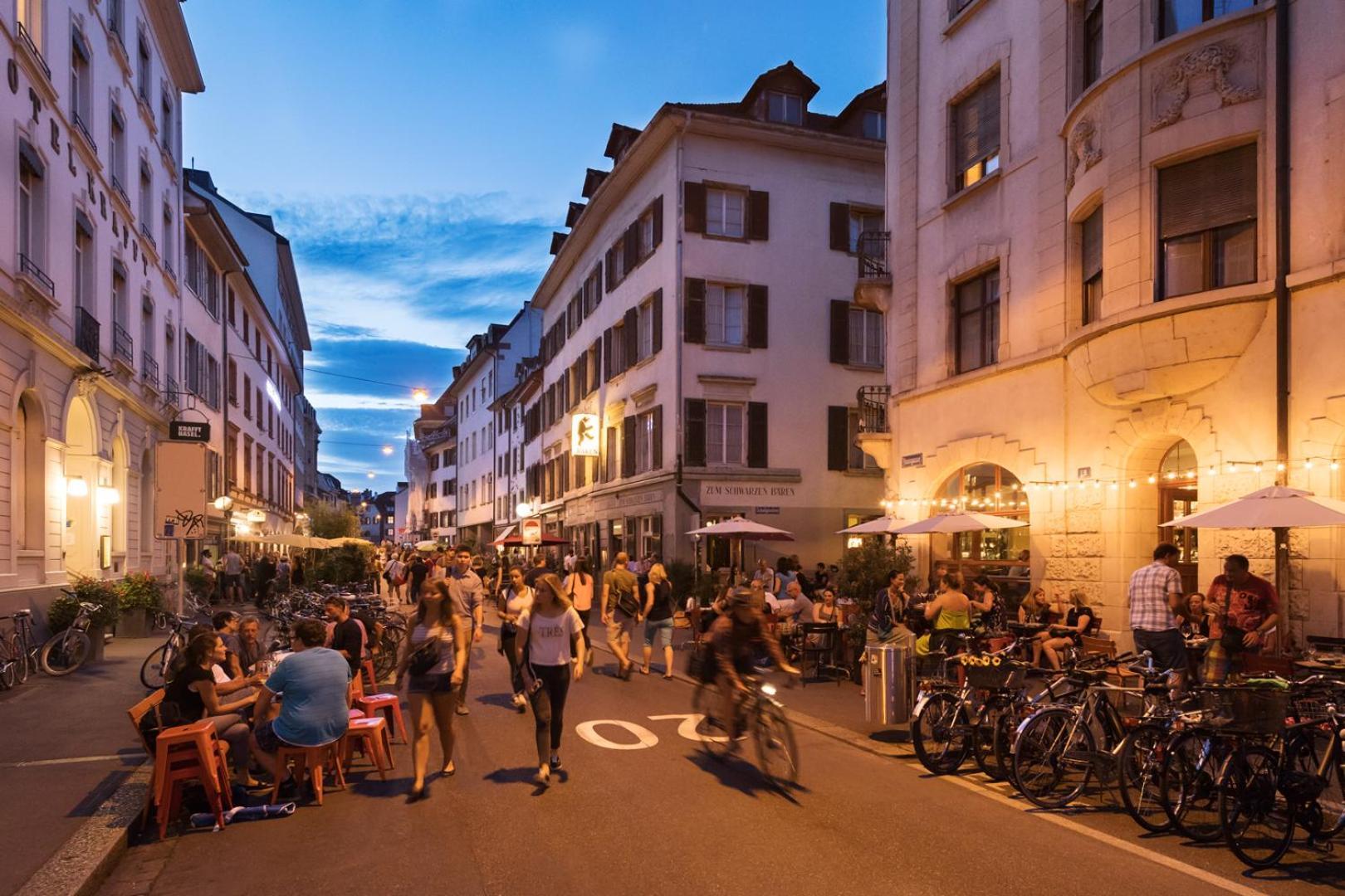Special Blue Tiger Apartment Basel, Messe Kleinbasel 10-Star Εξωτερικό φωτογραφία