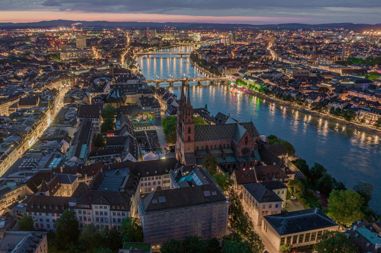 Special Blue Tiger Apartment Basel, Messe Kleinbasel 10-Star Εξωτερικό φωτογραφία